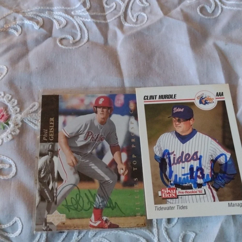 Autographed Baseball Cards